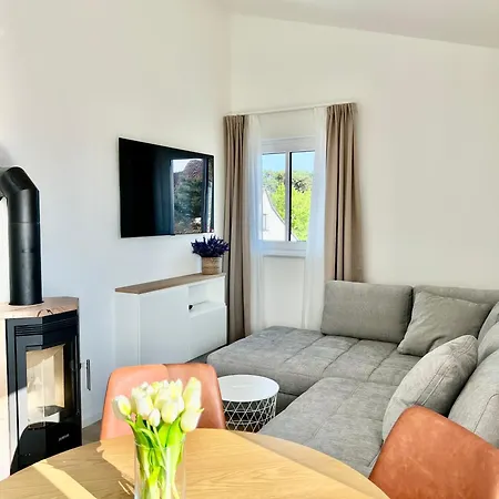 Aloha Paradies Erste Strandlinie Mit Direktem Meerblick Im Neubau, Glowe, Ostsee Глове